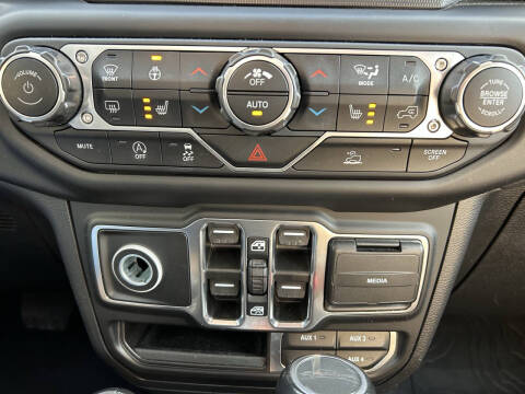 2023 Jeep Gladiator Overland