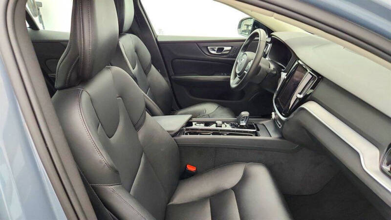 2023 Volvo S60