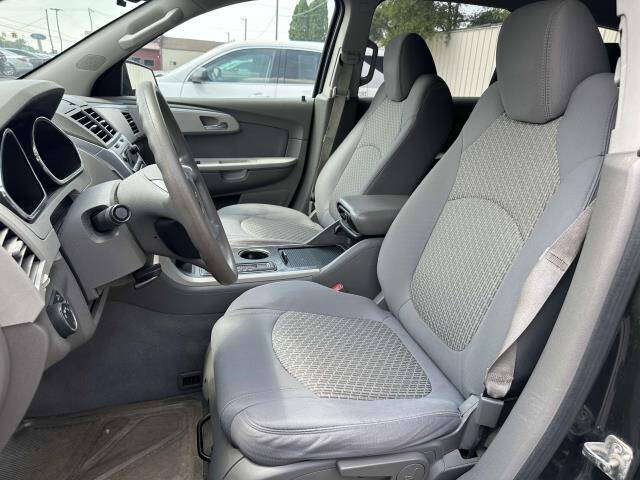 2011 Chevrolet Traverse LS