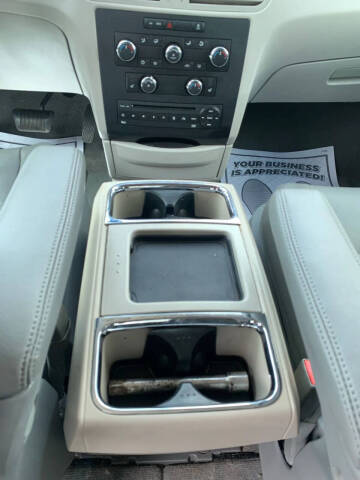 2014 Volkswagen Routan