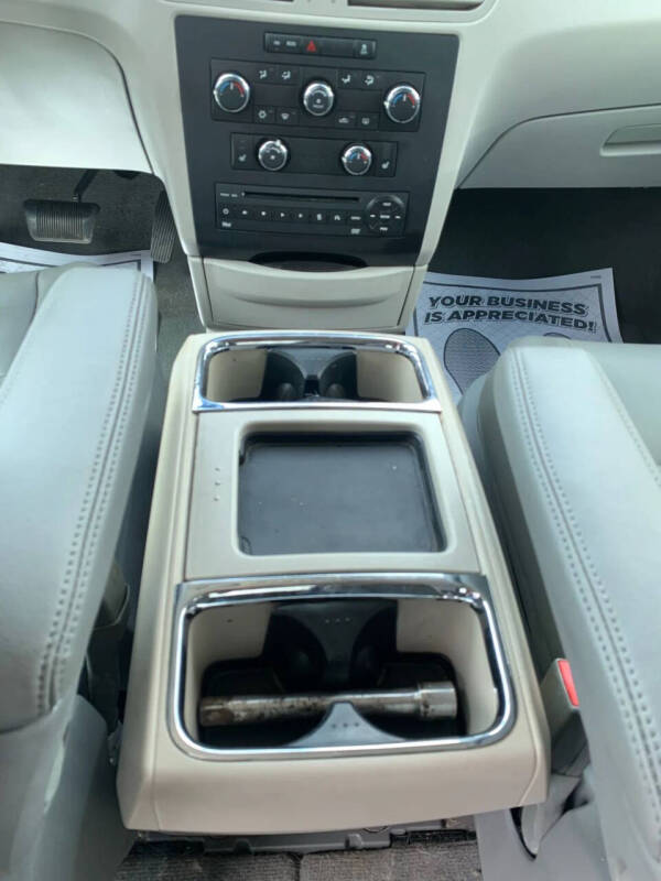 2014 Volkswagen Routan