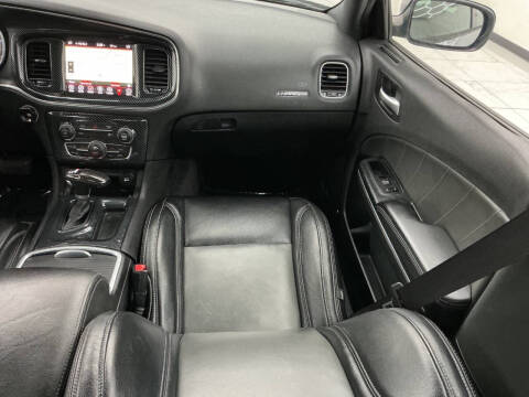 2017 Dodge Charger SXT