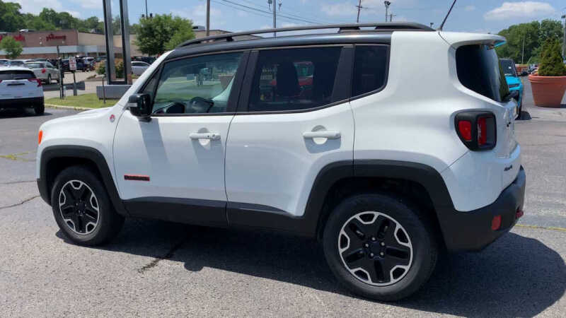 2016 Jeep Renegade Trailhawk