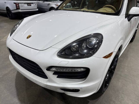 2013 Porsche Cayenne GTS