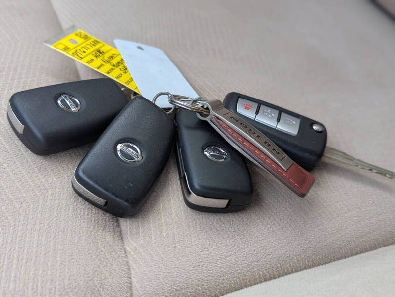 2016 Nissan Rogue SV