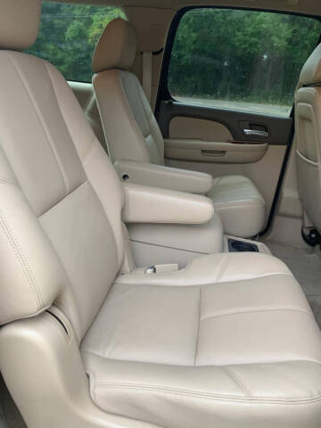 2012 Chevrolet Suburban LT