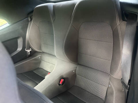 2016 Ford Mustang V6