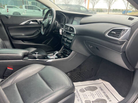 2017 Infiniti QX30