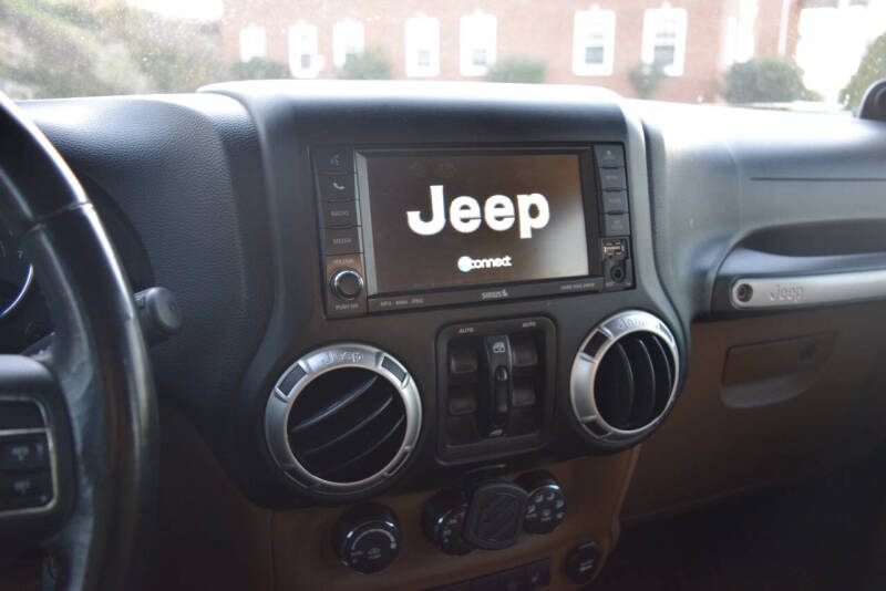 2011 Jeep Wrangler Unlimited Sahara