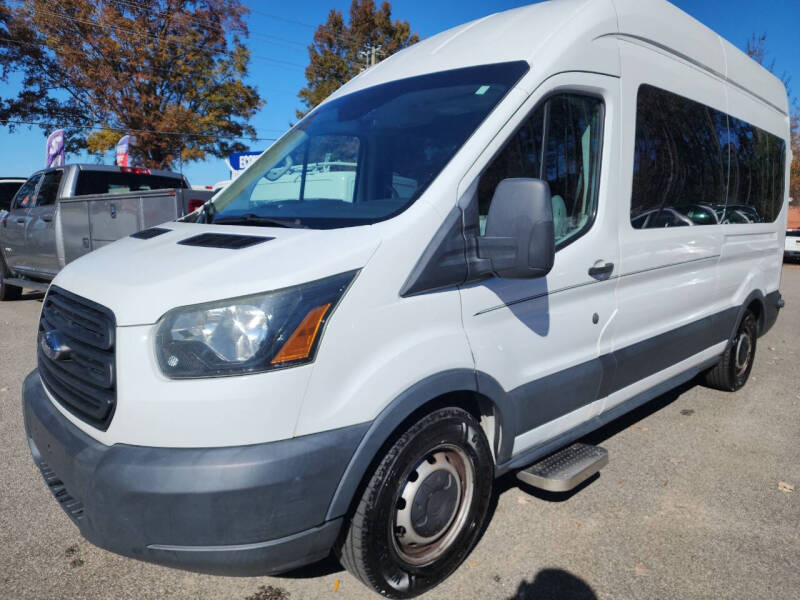 2015 Ford Transit XLT's photo