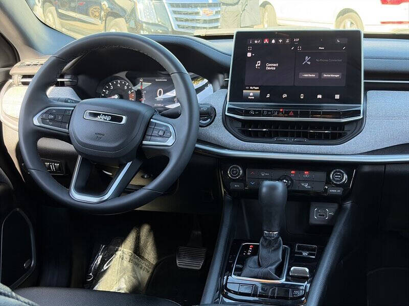 2024 Jeep Compass Latitude Lux