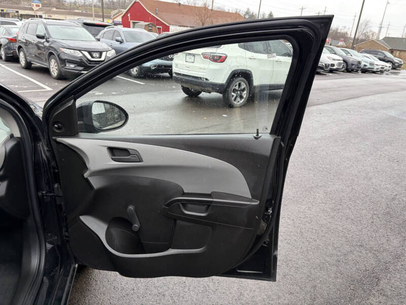 2020 Chevrolet Sonic LT