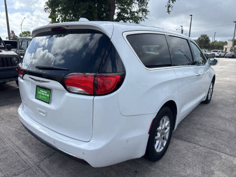 2020 Chrysler Pacifica Touring