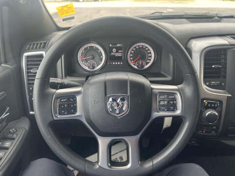 2024 RAM 1500 Classic SLT