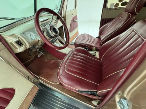 1940 Ford Deluxe