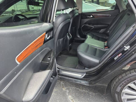 2017 Kia Cadenza Premium