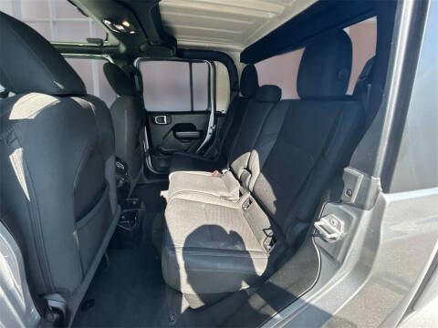 2021 Jeep Gladiator Willys