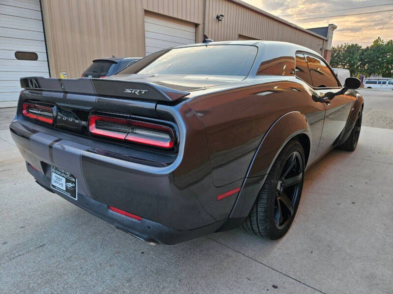 2015 Dodge Challenger SRT 392