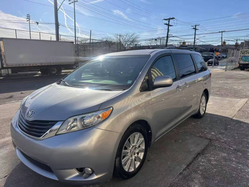 2016 Toyota Sienna