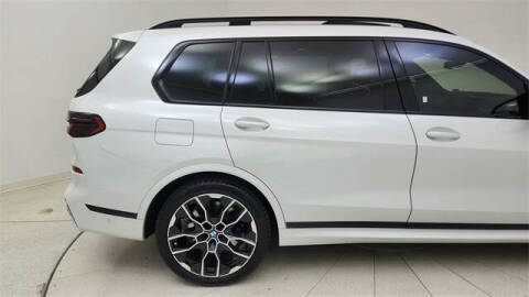 2025 BMW X7 M60i