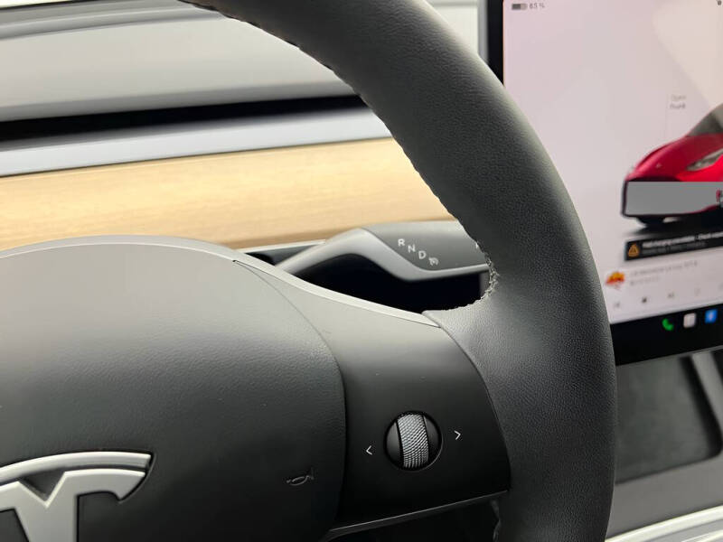 2025 Tesla Model Y Performance