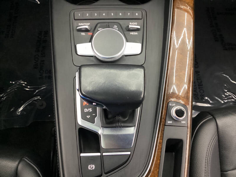 2019 Audi A4 quattro Premium Plus 45 TFSI