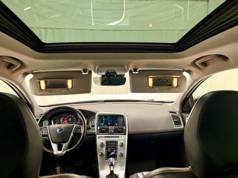 2017 Volvo XC60 T6 Dynamic