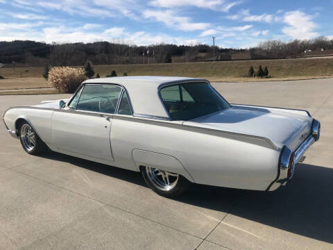 1962 Ford Thunderbird