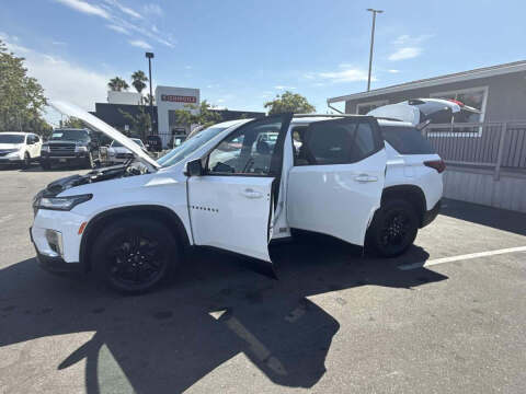 2023 Chevrolet Traverse LT Cloth