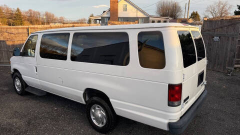 2011 Ford E-Series E-350 SD XL