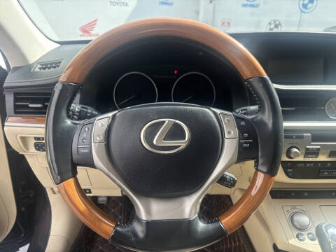 2013 Lexus ES 300h