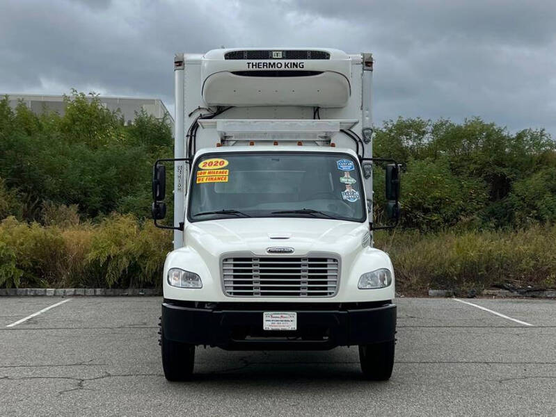 2020 Freightliner M2 106