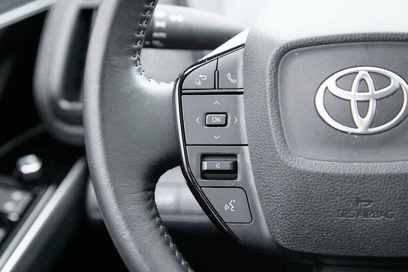 2024 Toyota bZ4X Limited