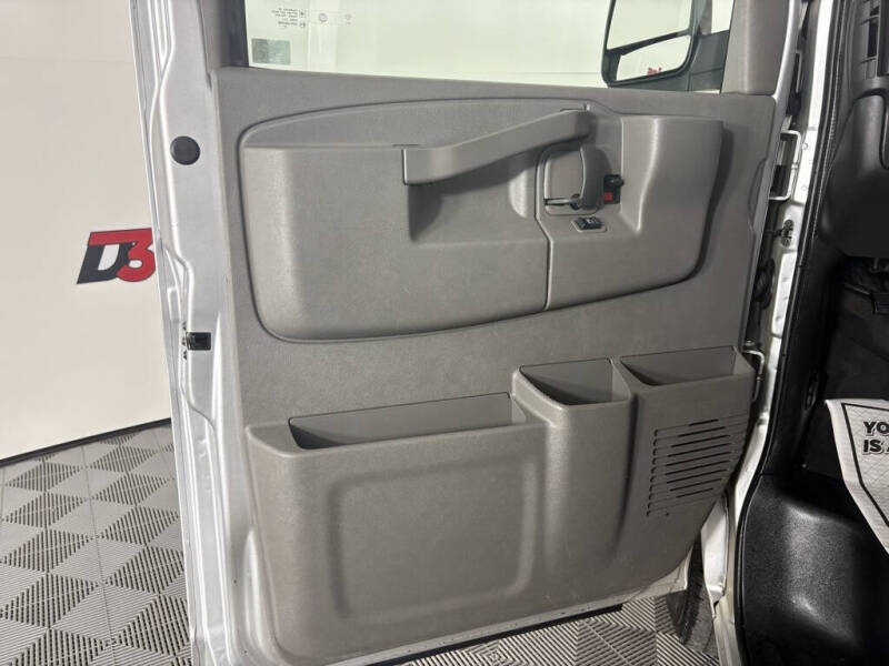 2021 Chevrolet Express LS 3500