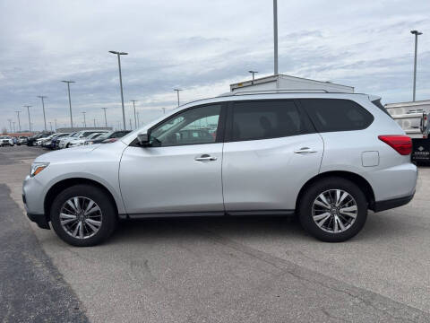 2020 Nissan Pathfinder SL