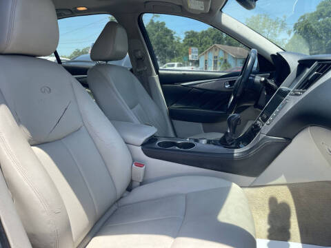 2014 Infiniti Q50 Premium