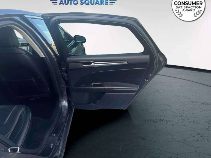 2020 Ford Fusion Energi Titanium