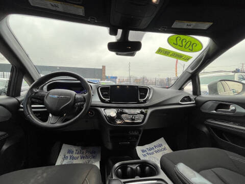 2022 Chrysler Pacifica Touring