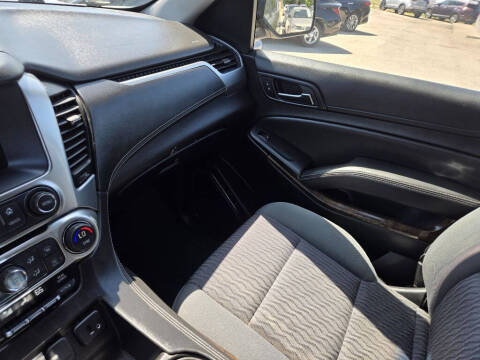 2016 Chevrolet Suburban LS