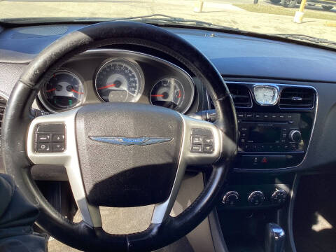 2013 Chrysler 200 Touring