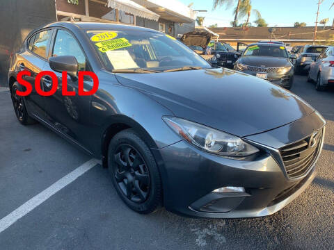 2015 Mazda MAZDA3 i Sport