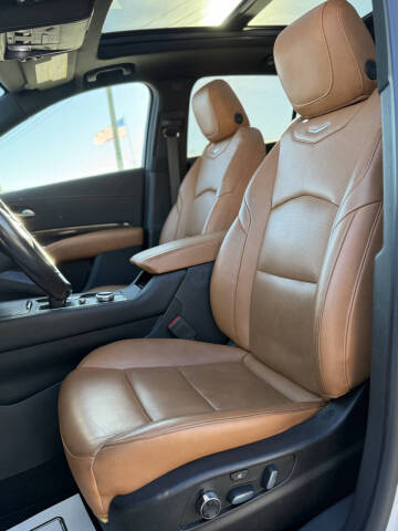 2019 Cadillac XT4 Premium Luxury