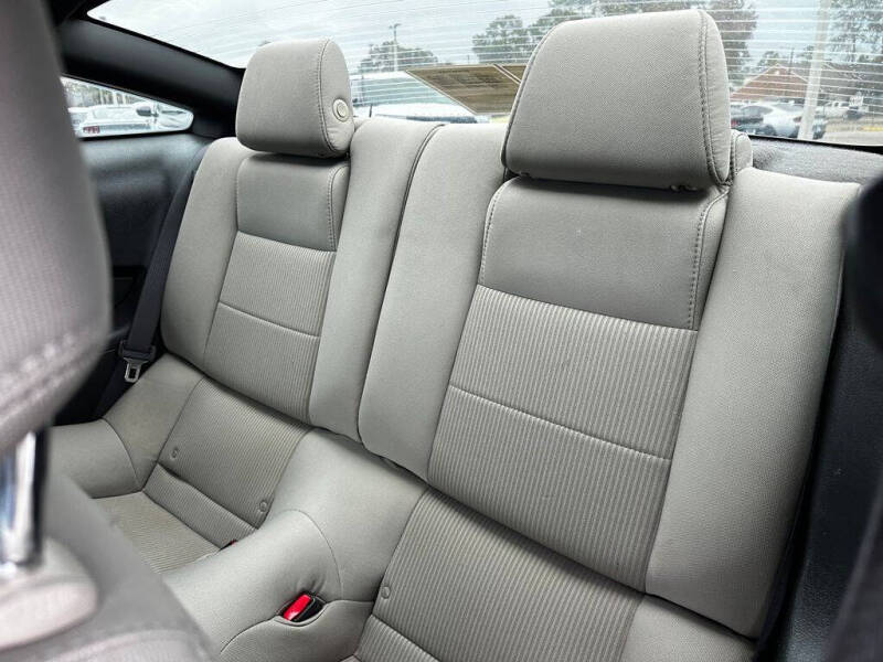 2012 Ford Mustang V6