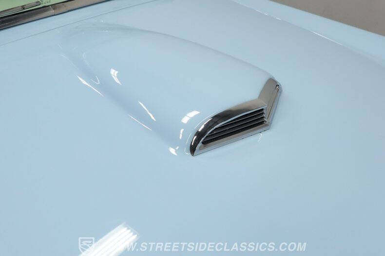 1957 Ford Thunderbird