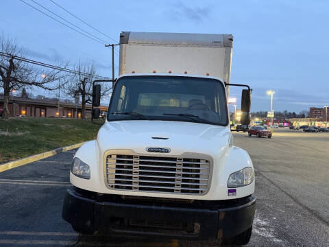 2019 Freightliner M2 106
