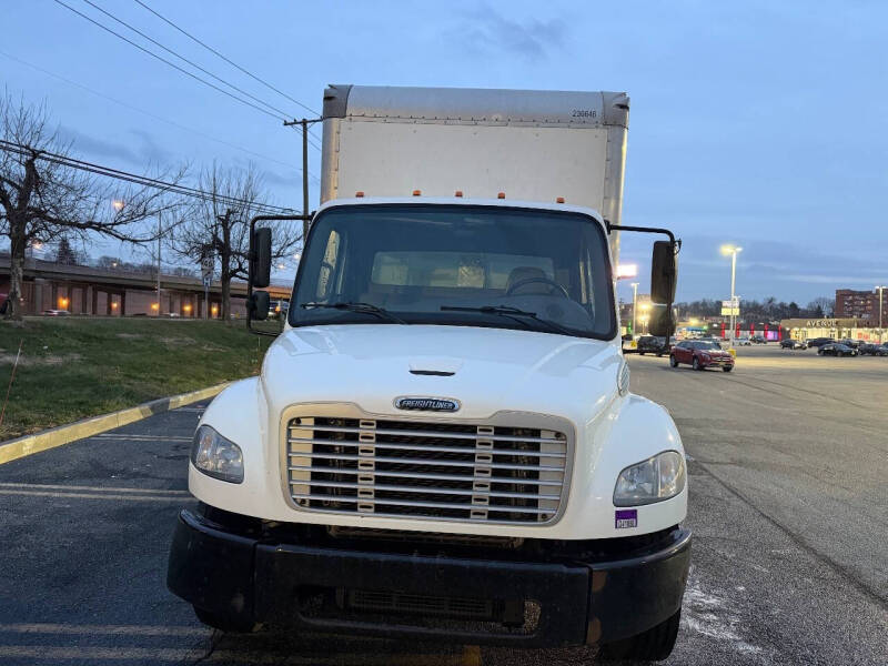 2019 Freightliner M2 106