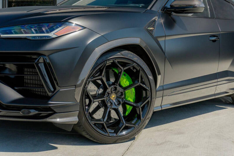 2024 Lamborghini Urus Performante