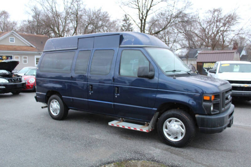 2011 Ford E-Series