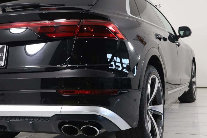 2024 Audi SQ8 4.0T quattro Premium Plus