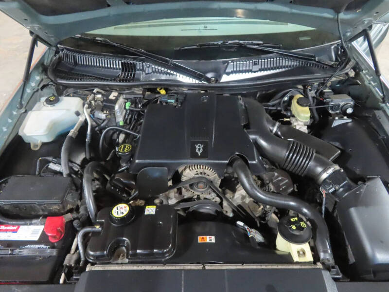 2003 Lincoln Town Car Signature